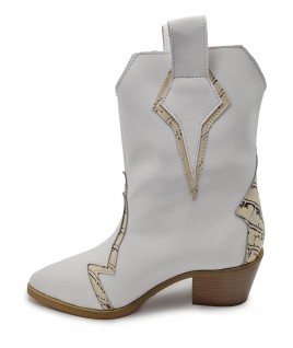 Stormy Boots in White